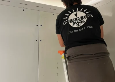 montage-panneaux-chambre-froide-professionnelle-ajaccio