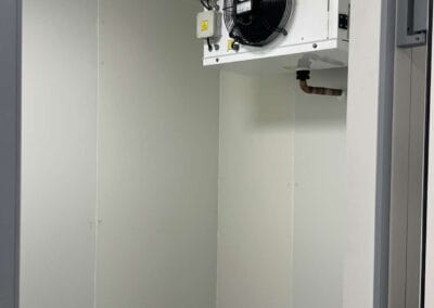 interieur-chambre-froide-professionnelle-ajaccio